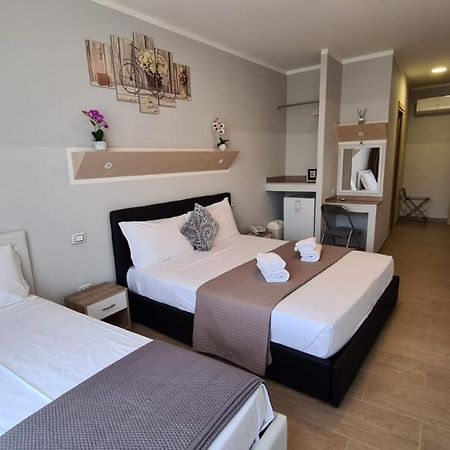 Atico Hotel Desenzano del Garda Kültér fotó