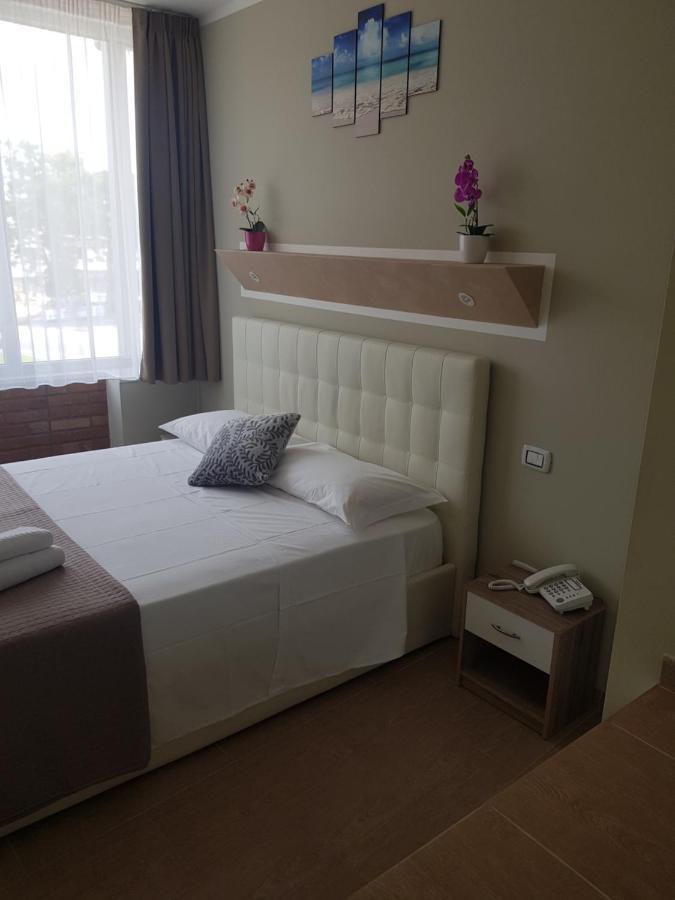 Atico Hotel Desenzano del Garda Kültér fotó